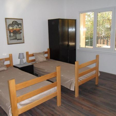 סקופיה Misko'S Guest House מראה חיצוני תמונה