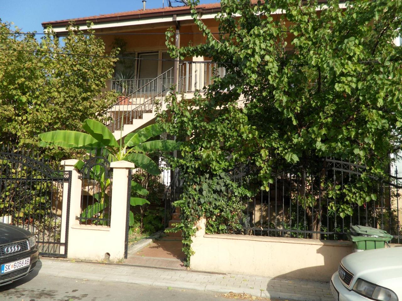 סקופיה Misko'S Guest House מראה חיצוני תמונה